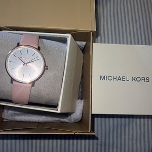 Michael Kors Brand New Women's Pyper Blush Leather Strap Watch 38mm